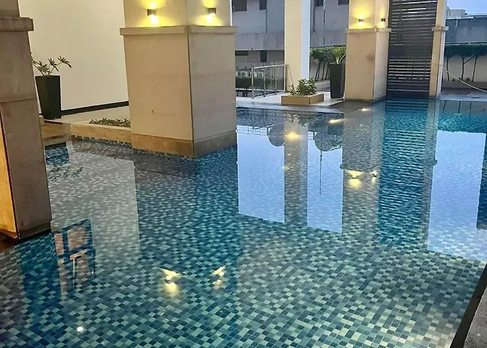 In Greenbelt With Wifi, Pool And Gym *