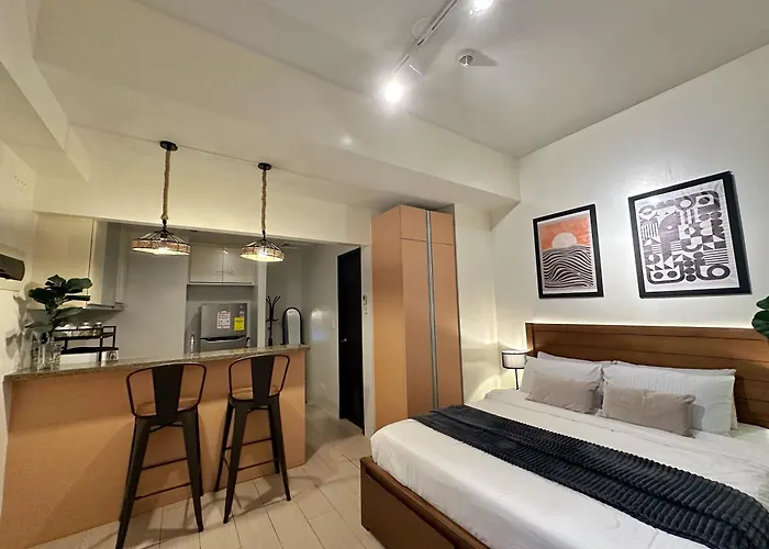 In Greenbelt With Wifi, Pool And Gym Apartment Manila